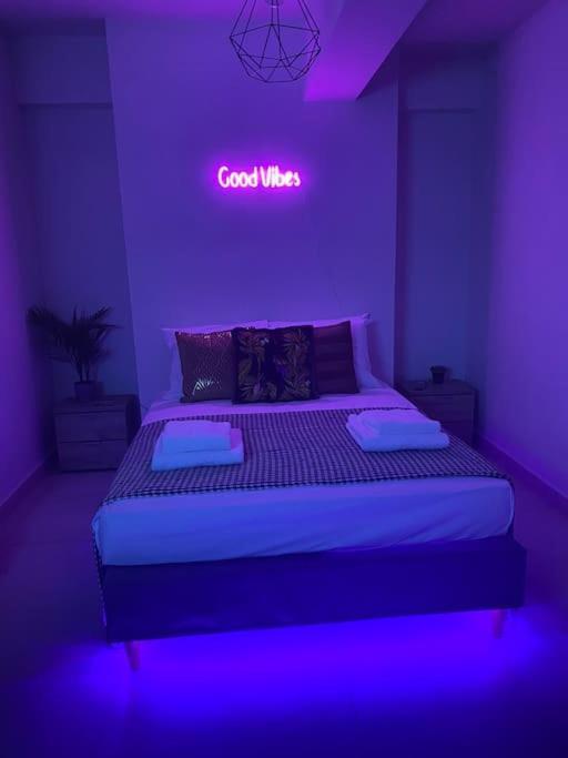 New 2Bd Aprt With Shared Rooftop Pool D3 Athens Ngoại thất bức ảnh