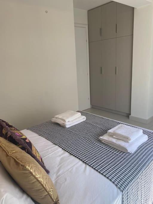 New 2Bd Aprt With Shared Rooftop Pool D3 Athens Ngoại thất bức ảnh